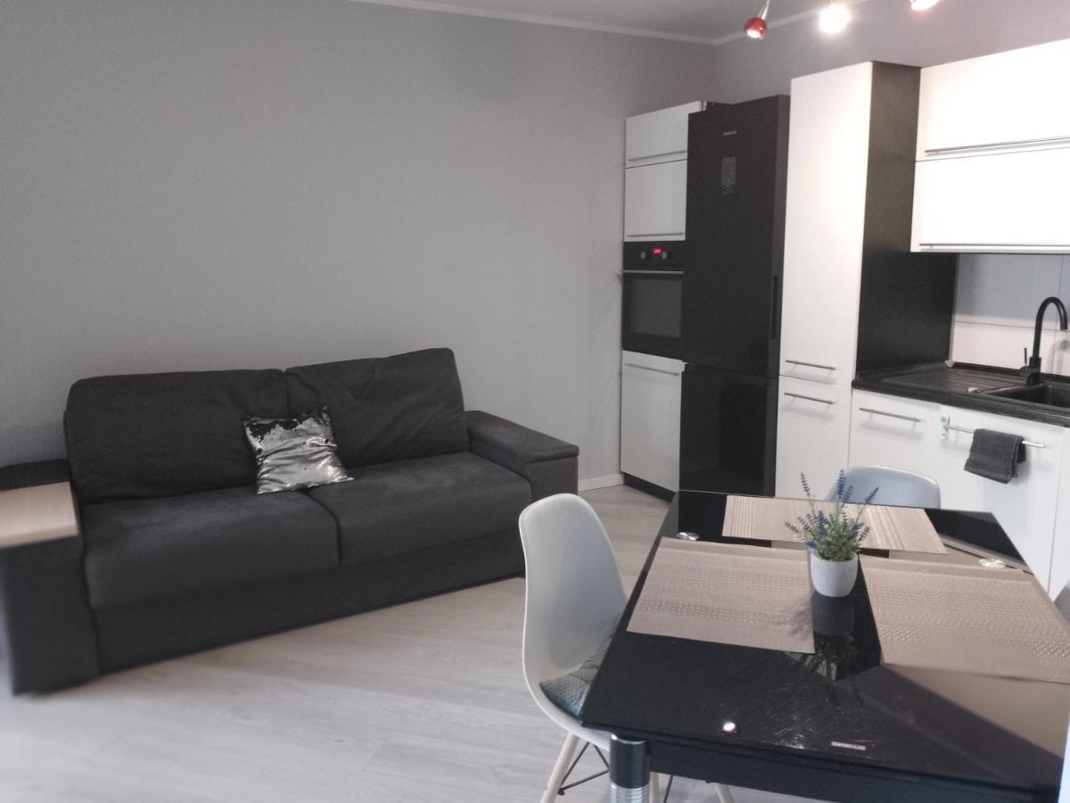 Apartament Zalesie Z Tarasem Любин Экстерьер фото